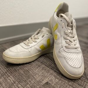 Veja Sneakers
